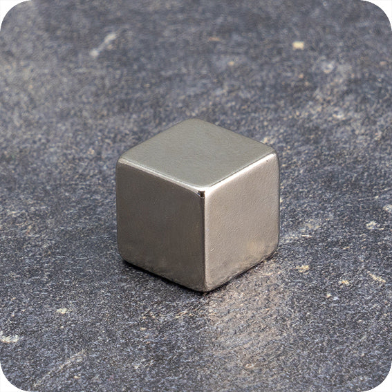 10x N45 Neodymium Disc Magnets – 20mm X 5mm, Rare Earth, Super Strong For Fridge, Board, Home