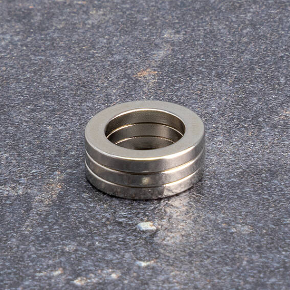 Magnet Direct Neodymium Ring Magnets 15mm OD 10mm ID x 2mm - N40 – Magnets Direct