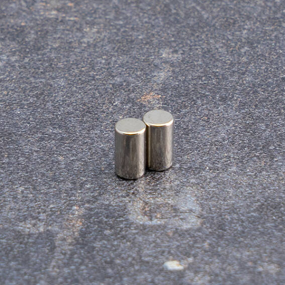 Neodymium Stick Magnets 4mm x 7mm N45