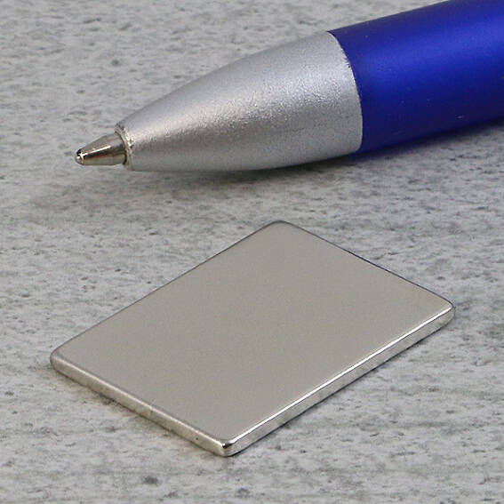 Neodymium Block Magnets 25mm x 19mm x 1.5mm High - N35